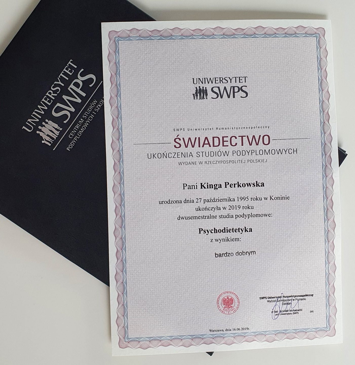 Świadectwo/dyplom ukończenia studiów podyplomowych Uniwersytet SWPS, kierunek psychodietetyka